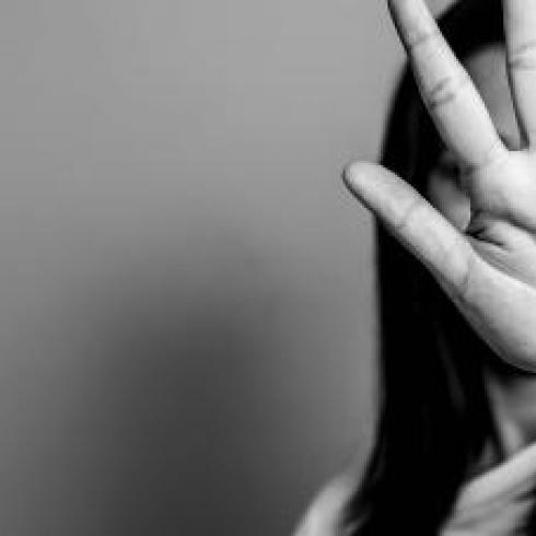 Repeated episodes of violence cause behavioral and neuronal alterations in women