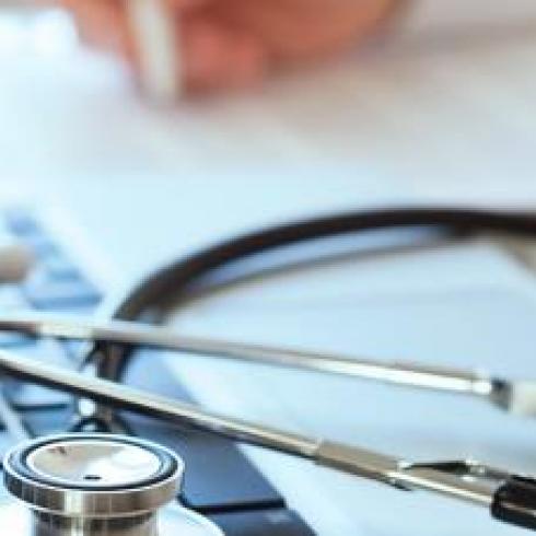 Unipd Research. Microthrombosis, Severe Liver Disease, and Fatal COVID-19