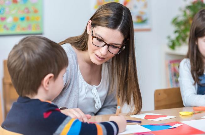 Collegamento a Consegui la specializzazione per il sostegno didattico a favore di alunni e alunne con disabilità
