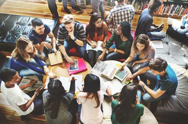 Collegamento a Buddy4YOUrope: diventa un punto di riferimento per studentesse e studenti Erasmus
